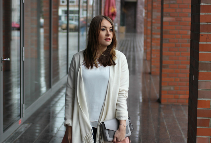 outfit-beige-jacke-mit-fransen-loveandfashion(6)